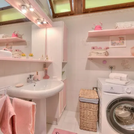 Casa Elisabetta 100m From - Happy 公寓
