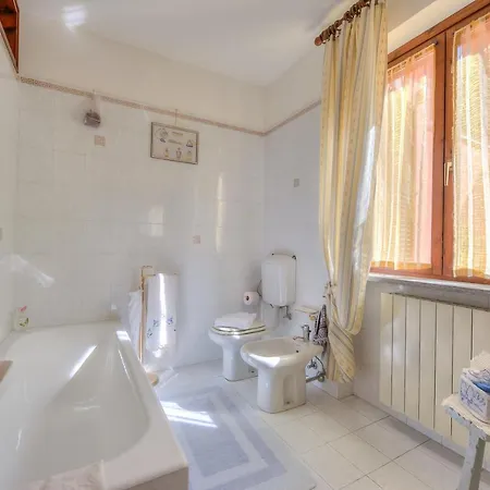 Casa Elisabetta 100m From - Happy 斯特雷萨