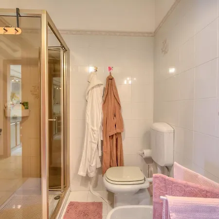 Lejlighed Casa Elisabetta 100m From - Happy Stresa