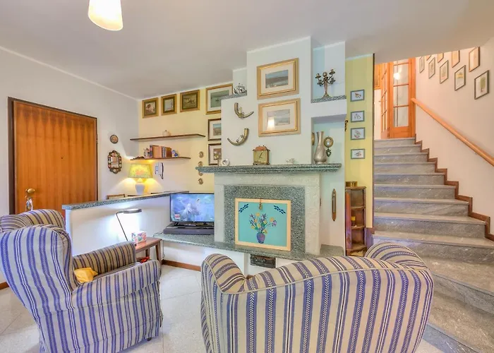 Casa Elisabetta 100m From - Happy דירה סטרסה