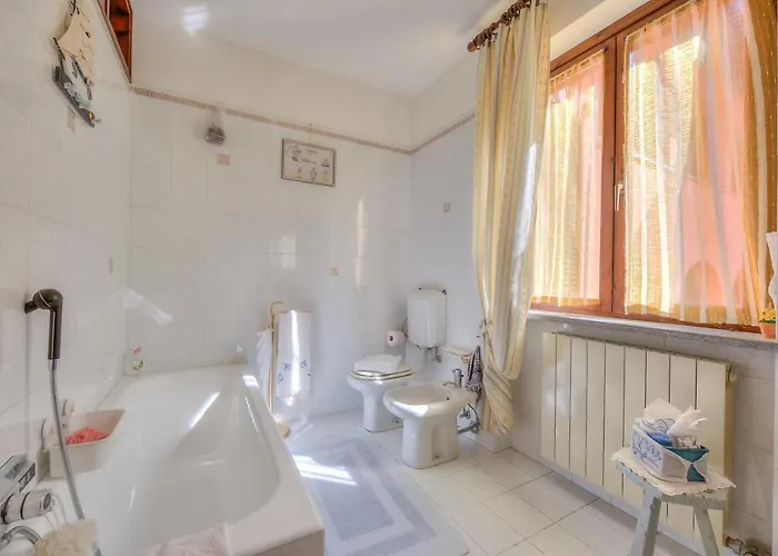 Casa Elisabetta 100m From - Happy ストレーザ